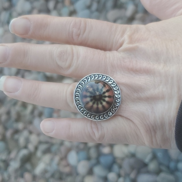 New Art Glass Abstract, Hypnotic, Optical Illusion 925 Silver Ring. - Picture 7 of 10